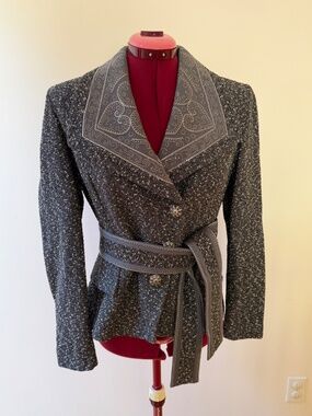 St. John Couture Beaded and Belted Knit Gray Jacket  Sz. 6